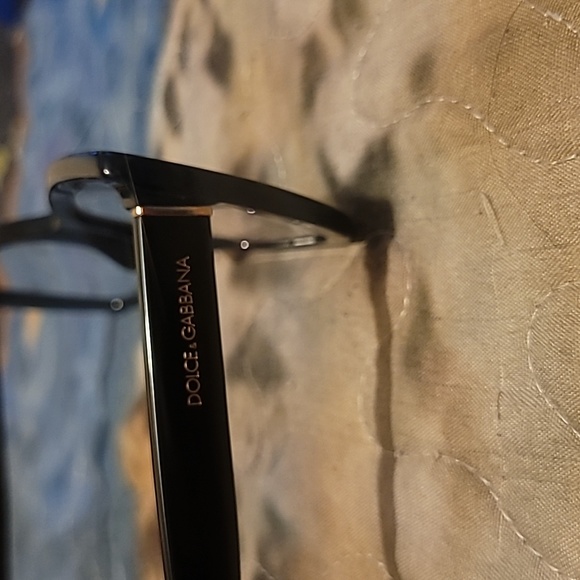 Dolce and Gabbana eyeglasses frames with black case no cloth - Picture 3 of 7